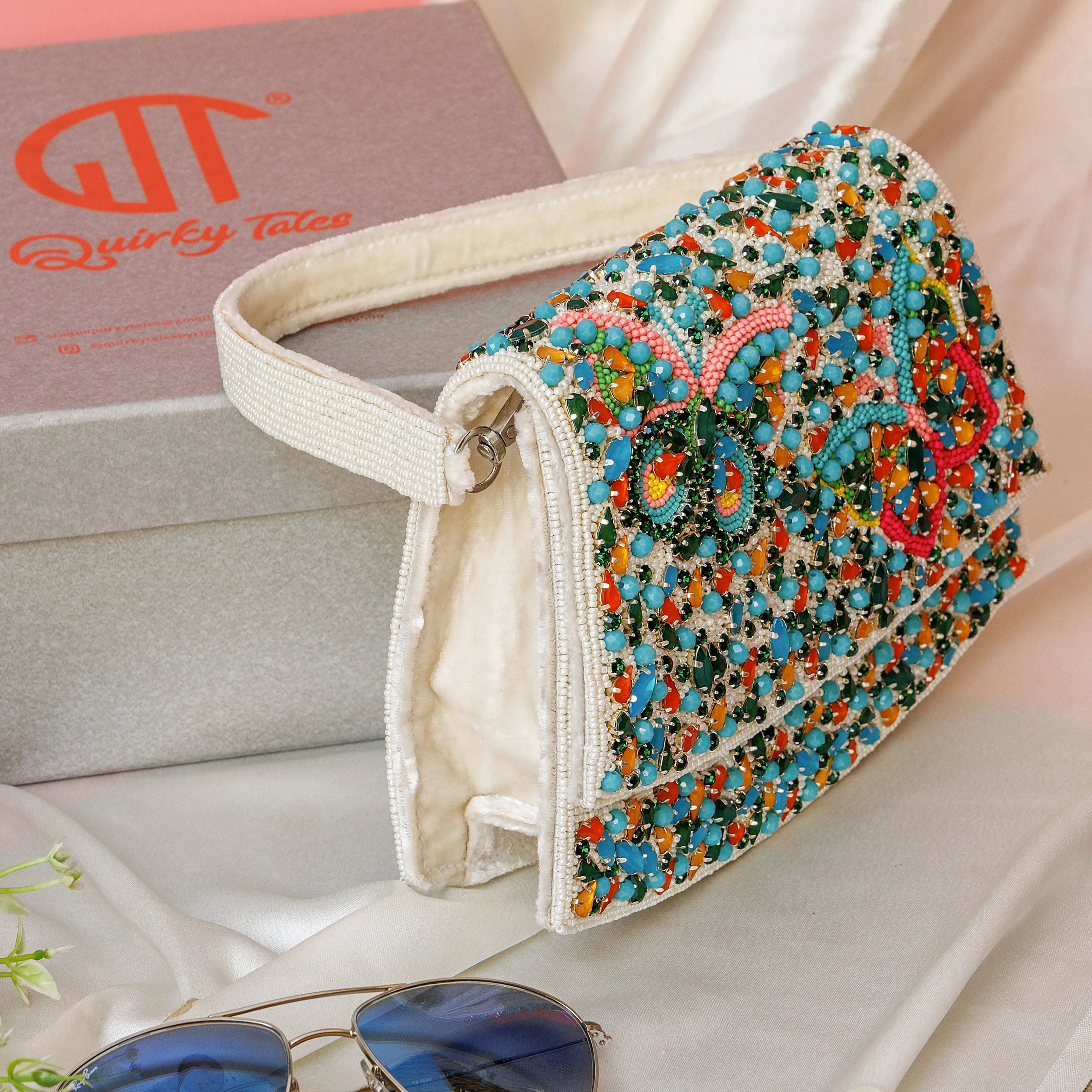 Elara White Handbag