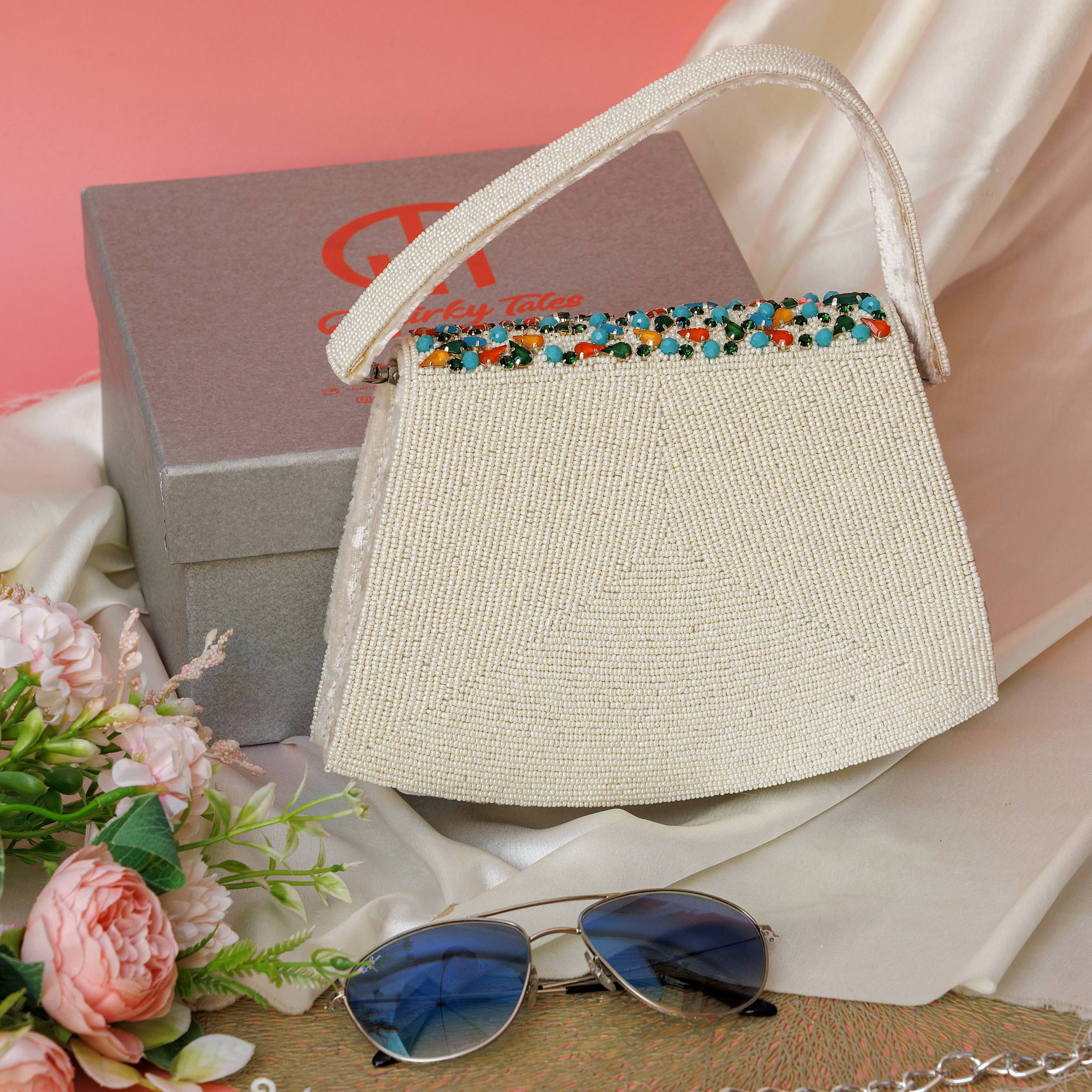 Elara White Handbag