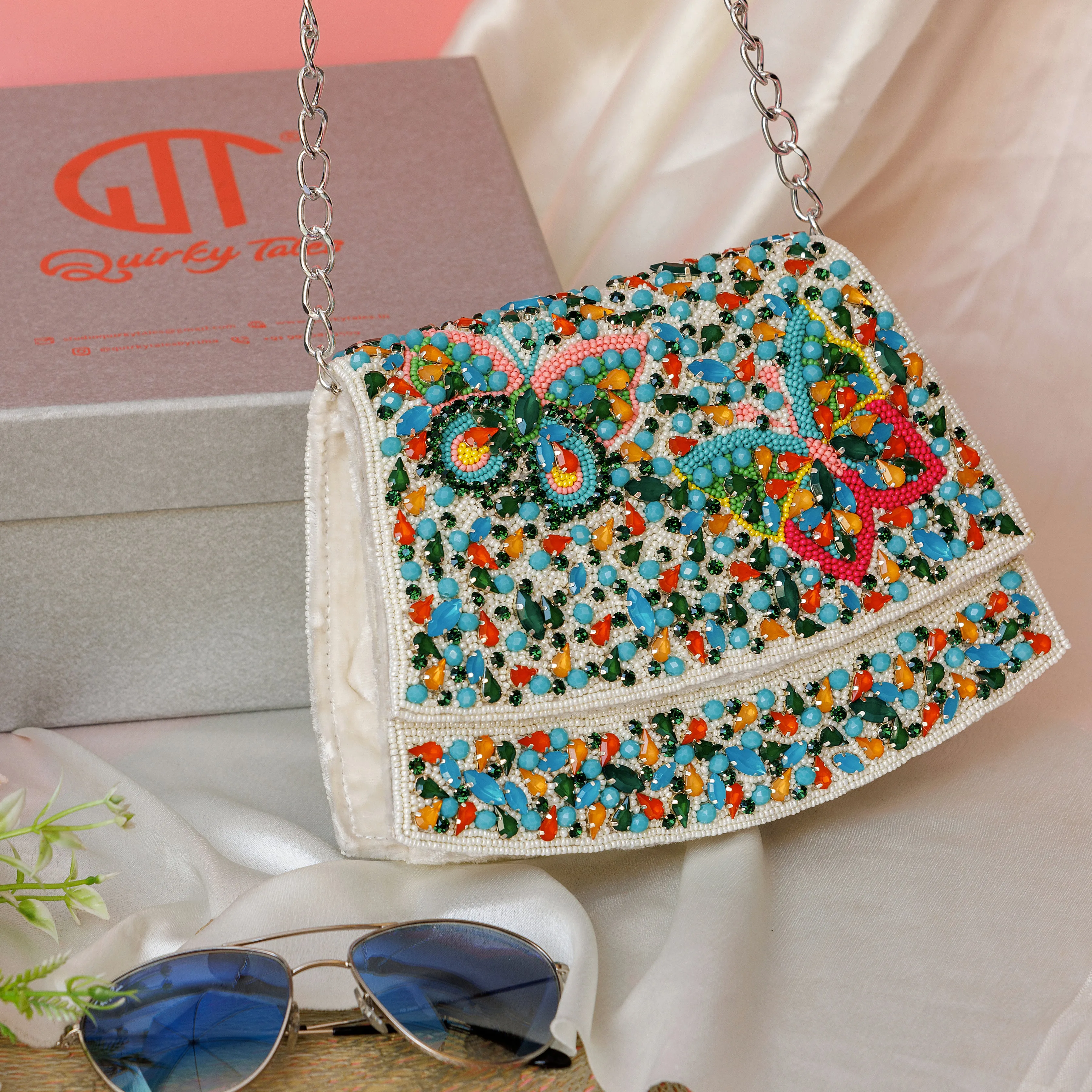 Elara White Handbag
