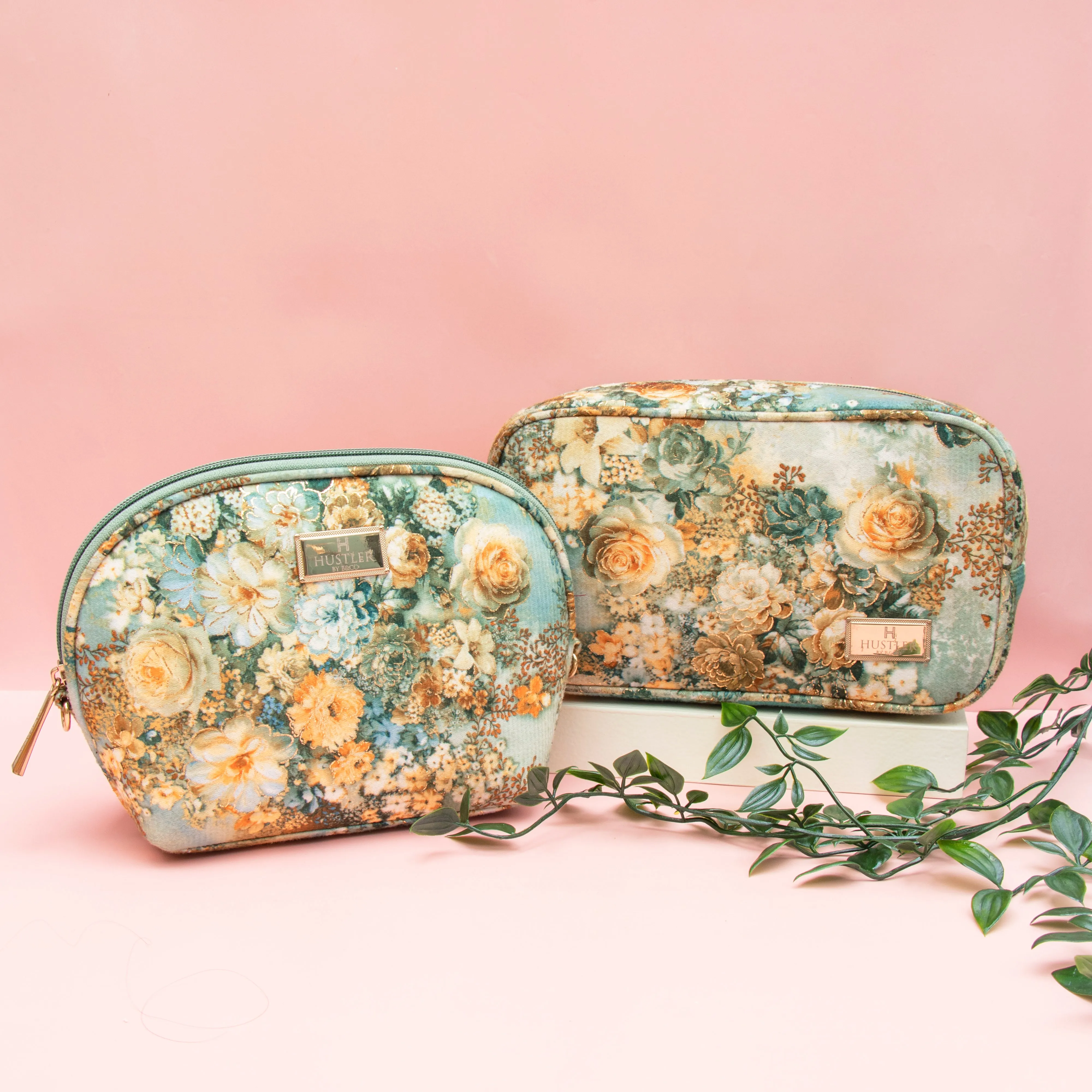 Hustler Large & D Set of 2