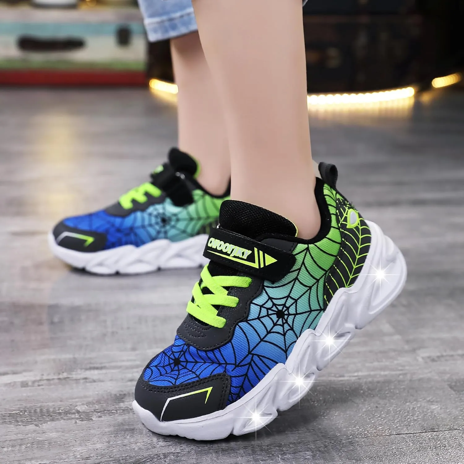 Light Up Shoes Toddler Girls Boys Lightweight LED Flashing Glitter Mesh Breathable Adorable Sneakers for Toddler/Little Kid