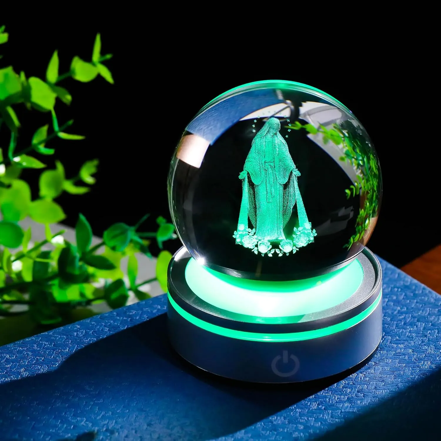 Movdyka 3D Crystal Ball Virgin Mary Statue Religious Gifts for Women Men Catholic, Laser Engrave Blessed Mother Statues Figurine Decor with Night Light Base, Christian Gifts for Women Friends Faith