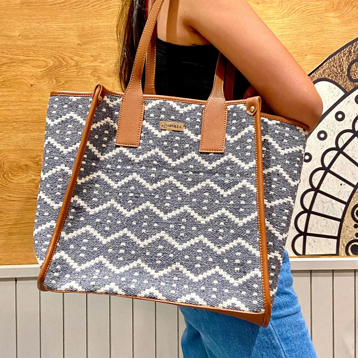 Nautical Waves & Combo of Tote & Laptop Sleeve