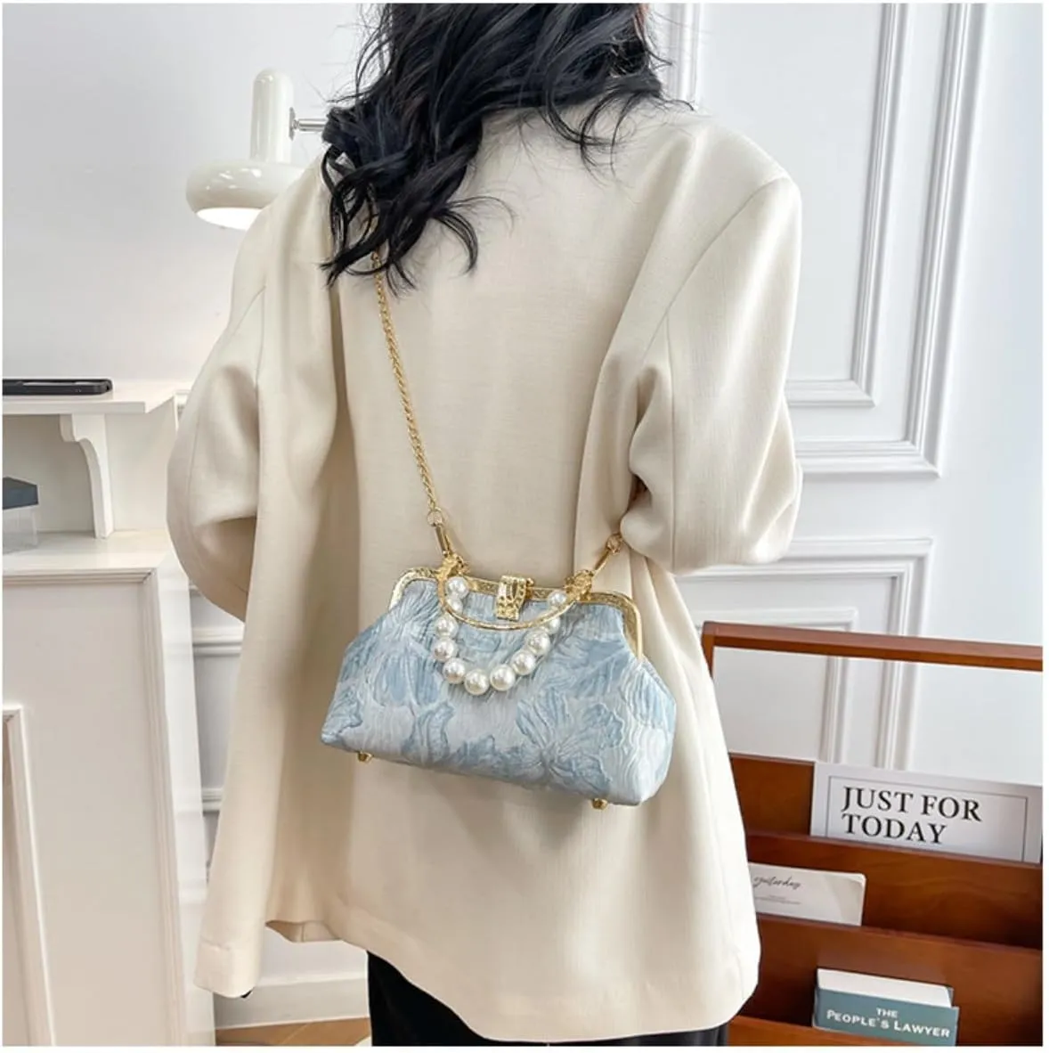 Pearl Evening Bag for Women Lily Pattern Vintage Embroidered Floral Clutch Purse Evening Handbag Shoulder Crossbody Bags
