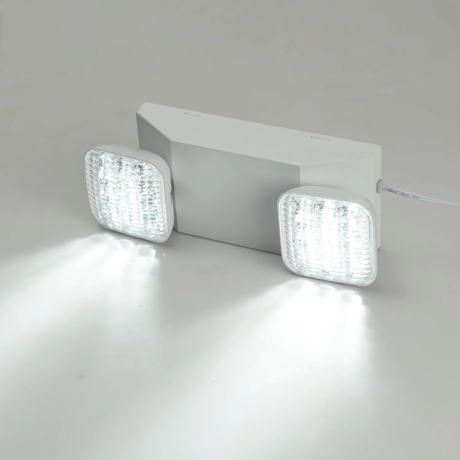 Plug in Emergency Lights for Business Home Power Failure 4Hours 300lm LED Commercial Emergency Light Fixtures with Battery Backup Rechargeable Adjustable Two Heads AC85-277V