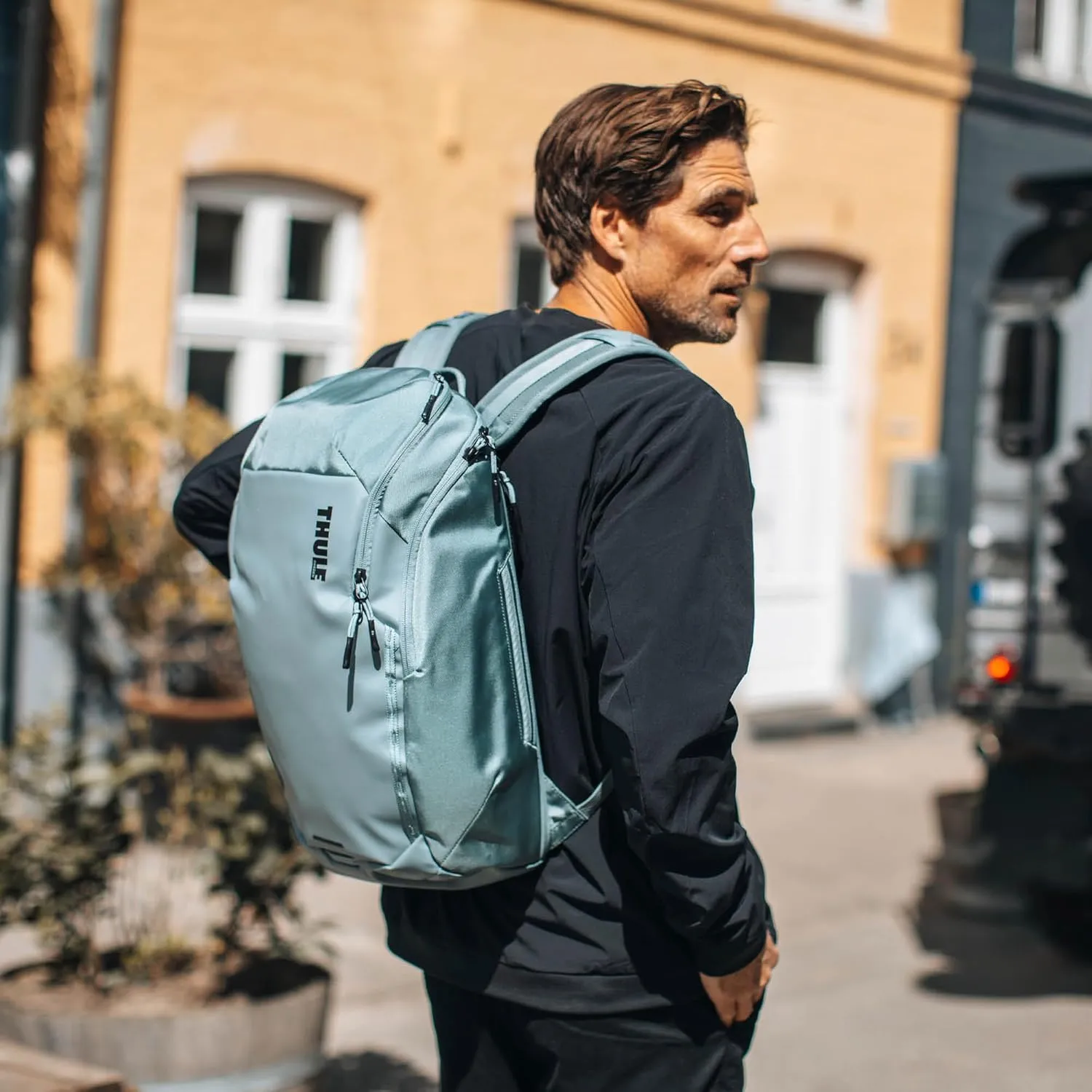 Thule Chasm Backpack 26L, Golden Brown