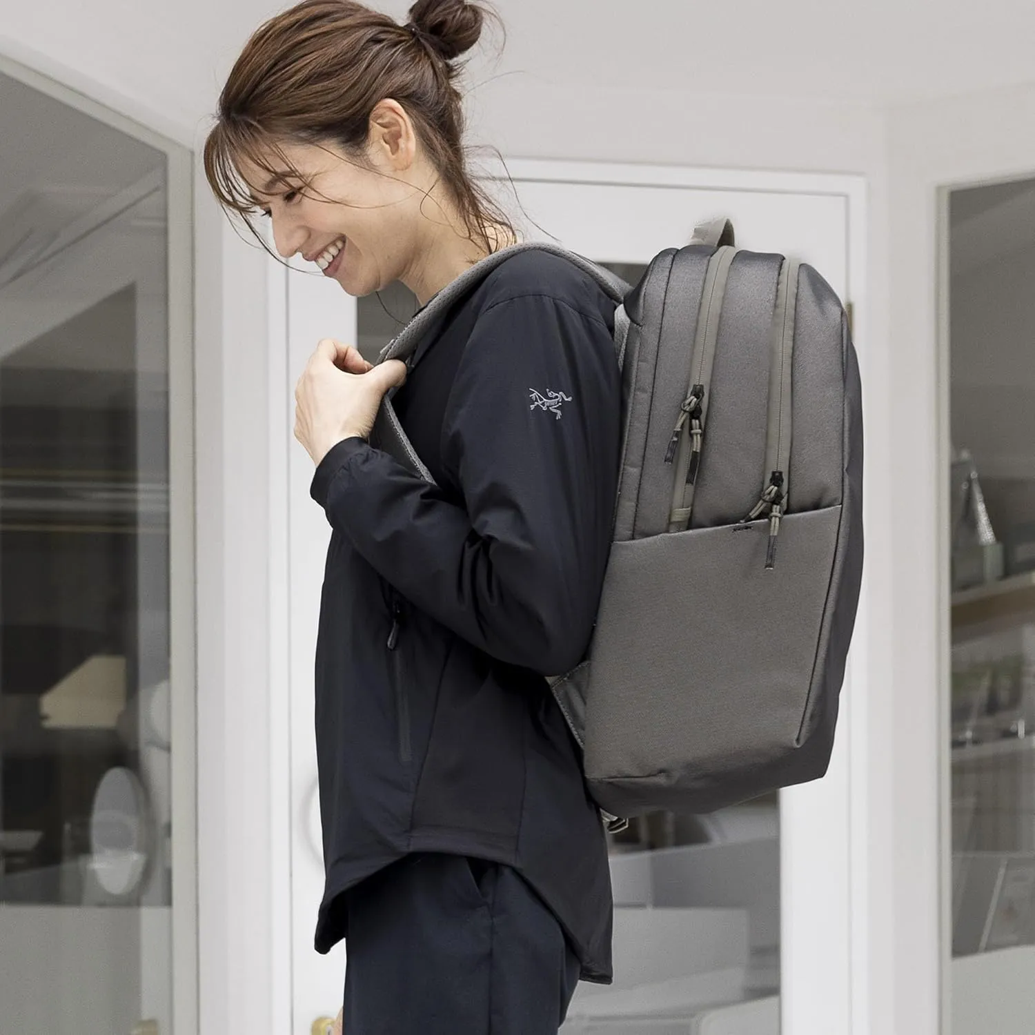 Thule Subterra Backpack 27L, Vetiver Gray