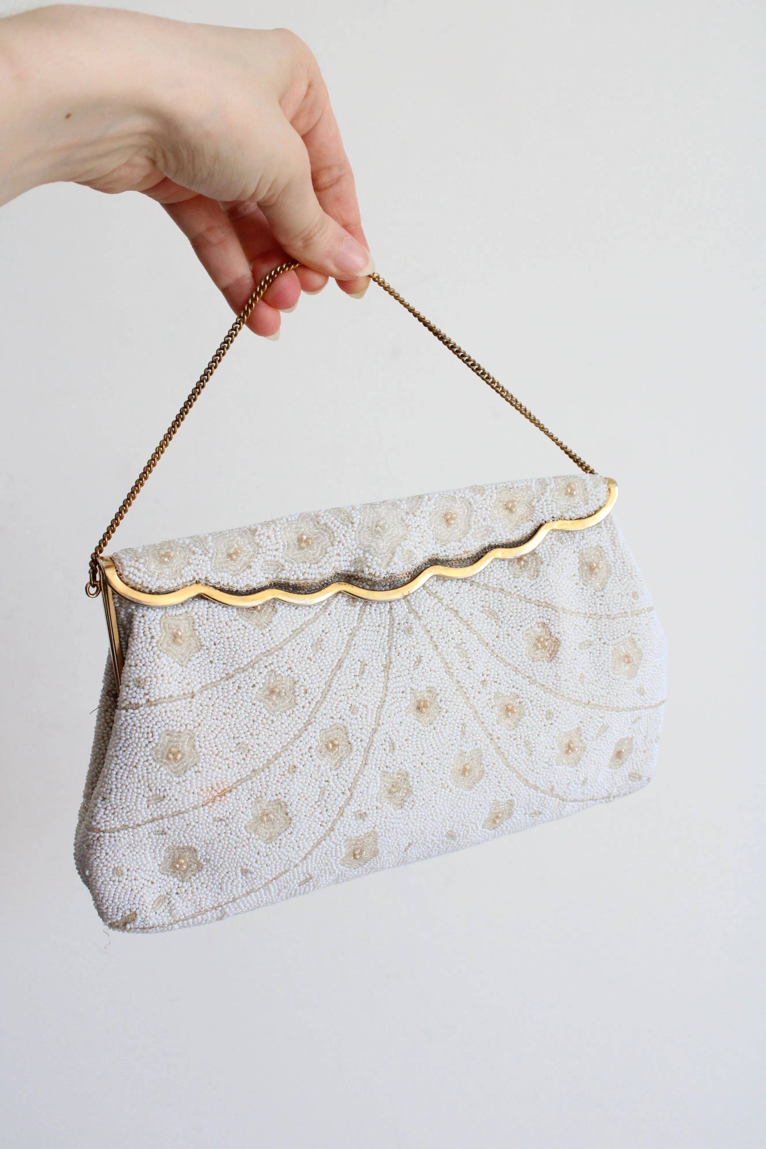 Vintage Joseph White Floral Beaded Puse