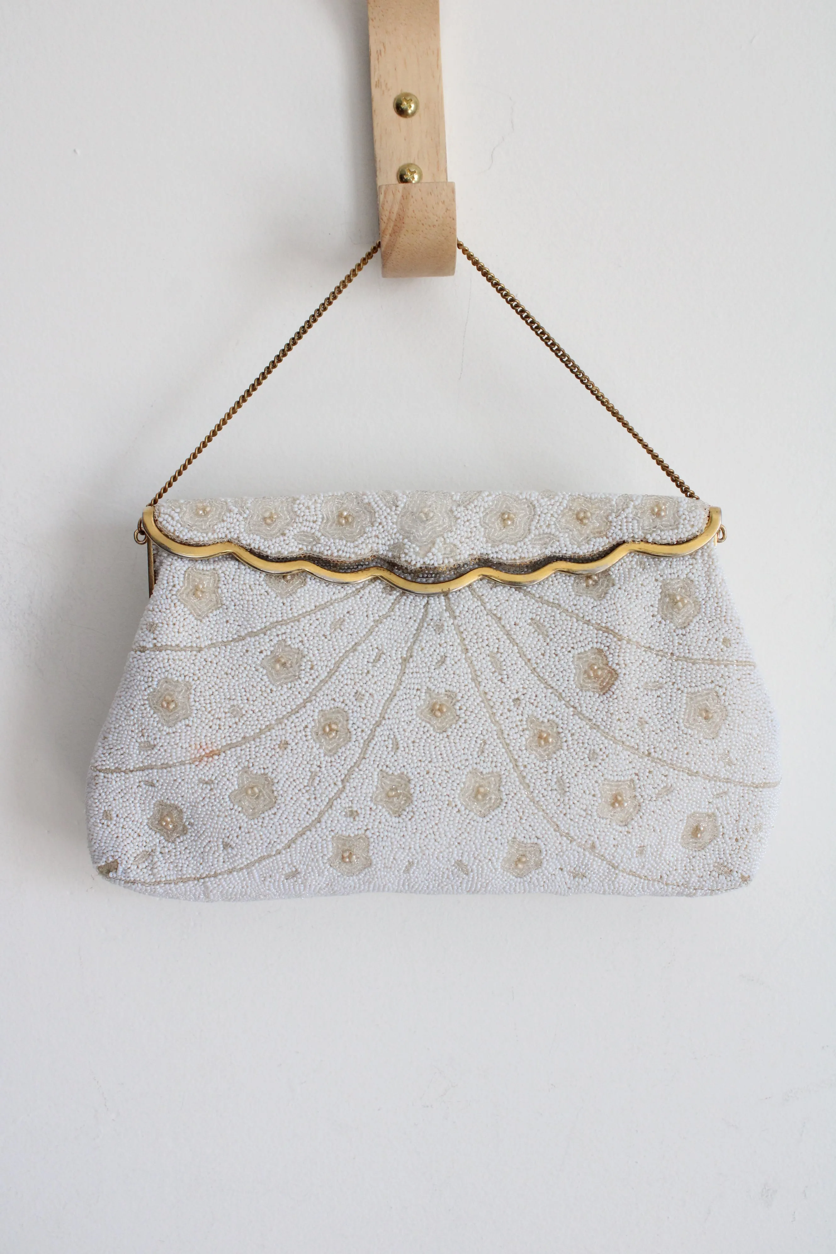 Vintage Joseph White Floral Beaded Puse