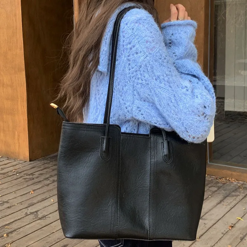 Women's Retro Large Capacity Fashion Commuter Advanced Shoulder Bags