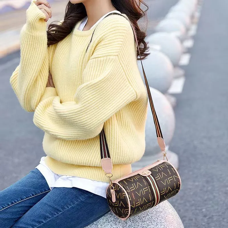 Women's With Bee Pattern Large Capacity Letter Crossbody Bags