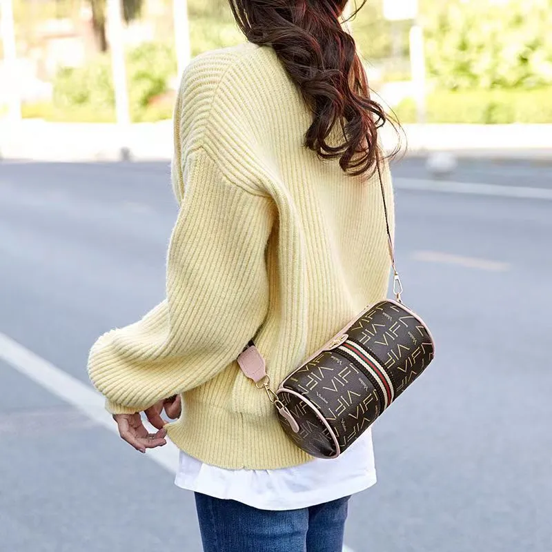 Women's With Bee Pattern Large Capacity Letter Crossbody Bags