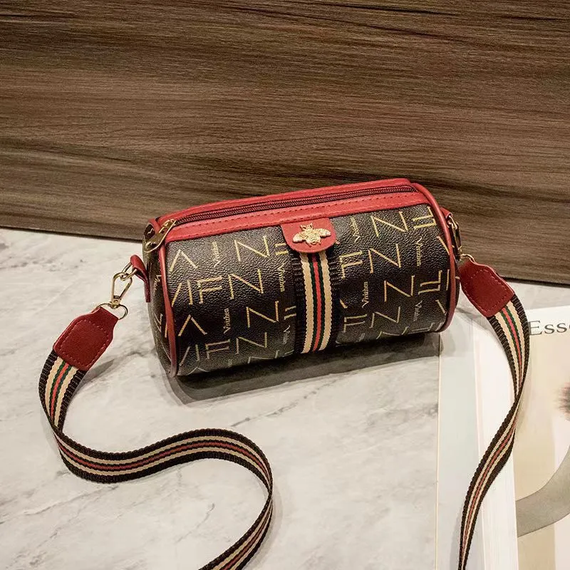 Women's With Bee Pattern Large Capacity Letter Crossbody Bags